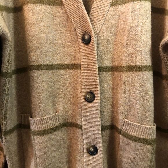 A New Day Women’s Oversized Boyfriend Sweater Tan Green Stripes Pockets Buttons - Picture 2 of 7